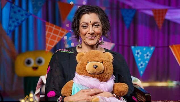 Мира Сайал стала последней звездой, прочитавшей сказку на ночь от CBeebies в честь Месяца наследия Южной Азии