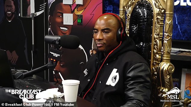 Charlamagne Tha God ранее раскритиковал Diddy после публикации шокирующих кадров с камер наблюдения от 2016 года, на которых видно, как Diddy жестоко избивает свою бывшую девушку.