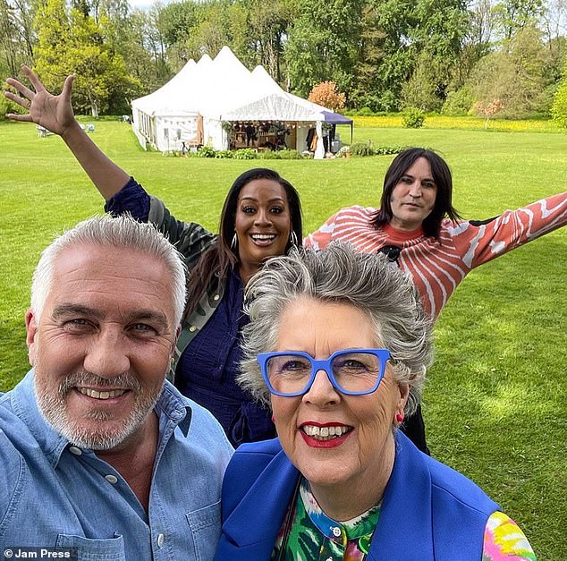 Прю за кулисами сериала GBBO с Элисон Хаммонд, Полом Голливудом и Ноэлем Филдингом