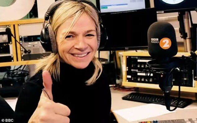 53-летний мужчина перенял утреннюю программу Radio 2 в 2019 году от Криса Эванса.