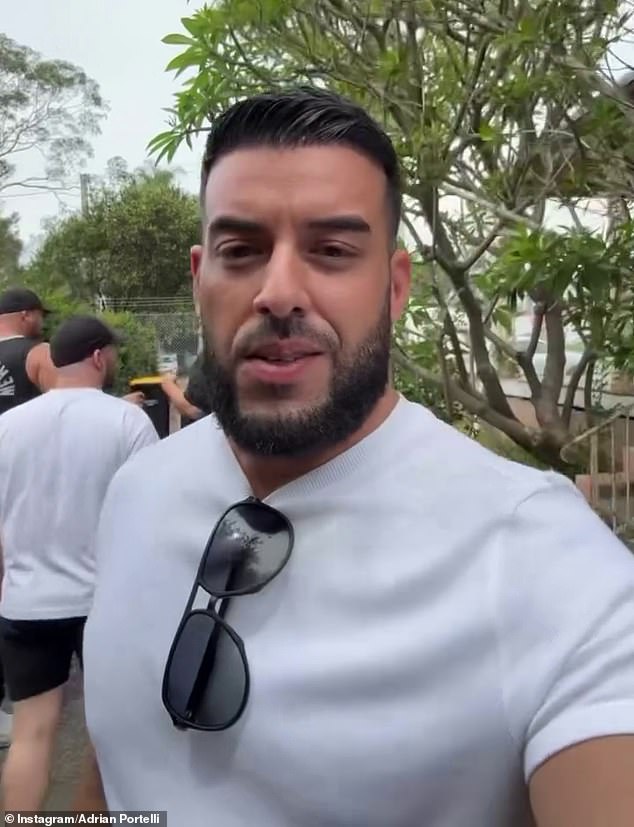 Бизнесмен-миллиардер, который прославился как серийный участник торгов на The Block, во вторник зашел в Instagram, чтобы показать кадры двух акров земли, на которых он намерен построить