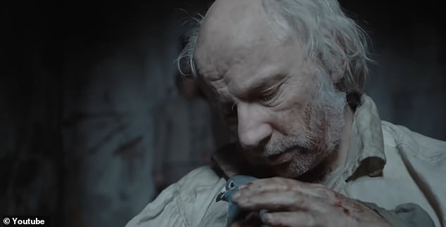 «Да, это страшный фильм. Это фильм ужасов. Это готический фильм ужасов», — сказал Empire режиссер фильма Роберт Эггерс. «И я действительно думаю, что уже давно не было олдскульного готического фильма, который был бы по-настоящему страшным»