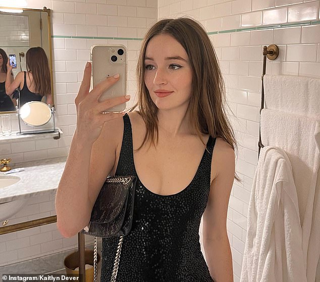 Кейтлин снялась во втором сезоне популярного сериала HBO Max «Последние из нас» и сыграла роль Эбби — опытного солдата.