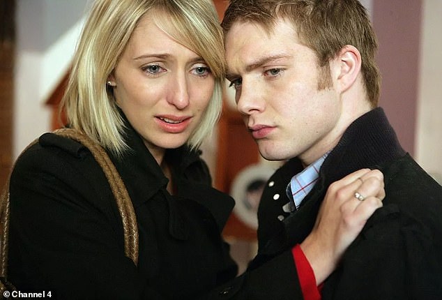 42-летней актрисе, наиболее известной по роли Бекки Дин в сериале Channel 4 с 2001 по 2007 год, в июне врачи сказали, что у нее рак молочной железы второй стадии.