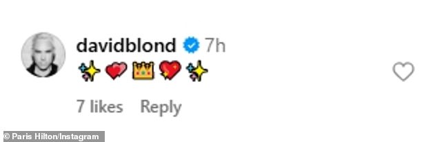 Дизайнер The Blonds Дэвид Блонд продемонстрировал свою любовь с помощью смайликов.