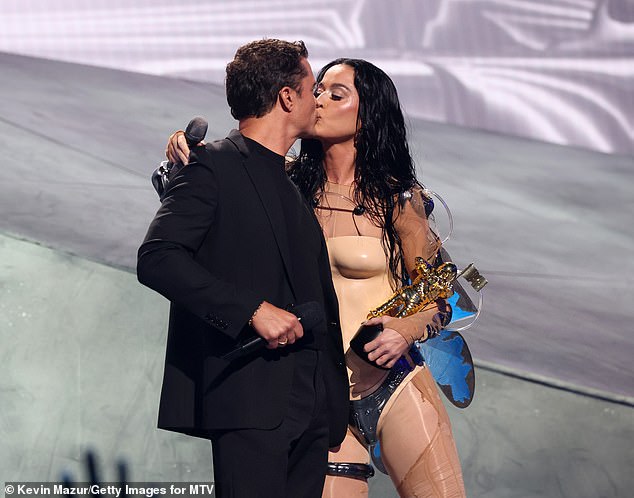 Кэти и Орландо на фото вместе в начале этого года.