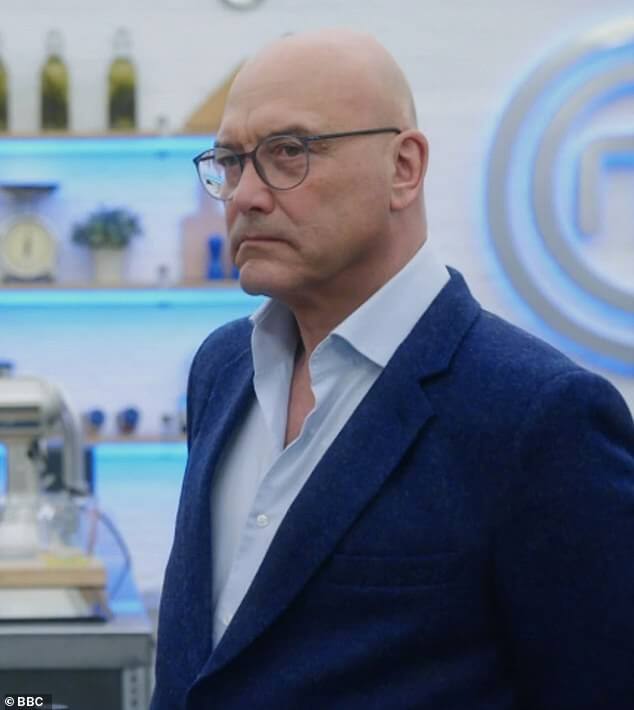 Спекуляции вокруг замены 60-летнего Грегга Уоллеса на MasterChef накаляются после того, как было объявлено, что скандальное шоу BBC будет транслироваться еще четыре года.