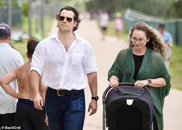 Давняя звезда Супермена будет занята в Австралии в течение следующих нескольких месяцев, работая над Вольтроном.