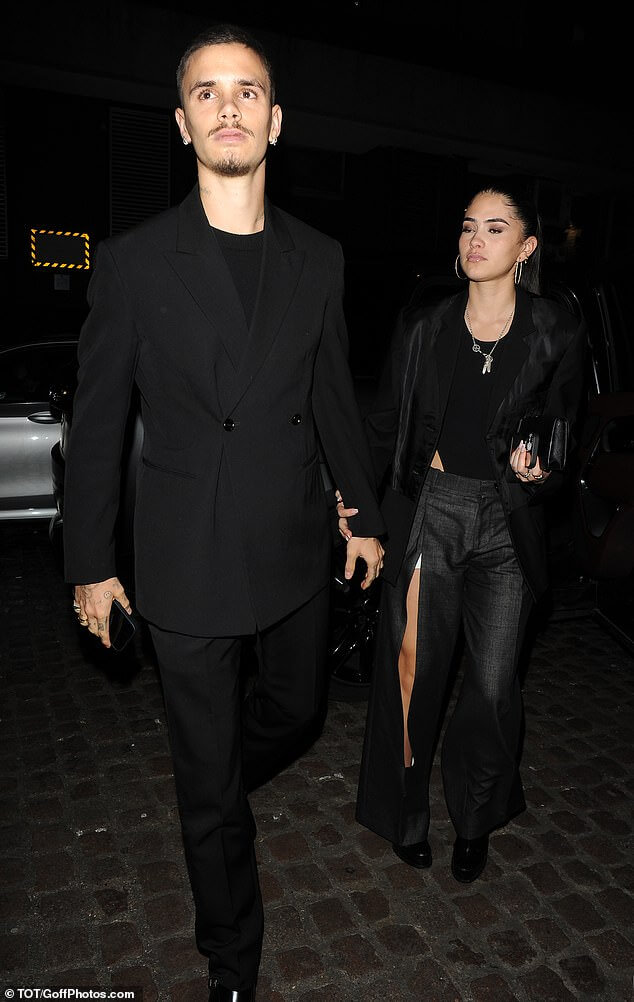 В четверг вечером Ромео Бекхэм был очень элегантен и вместе с подругой Ким Тернбулл посетил звездный ресторан Chiltern Firehouse в Лондоне.