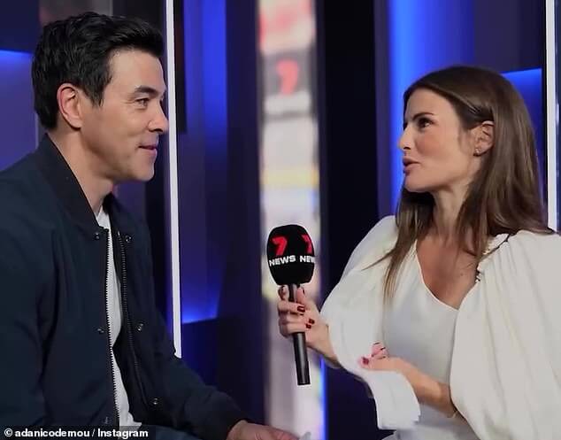 Звезда сериала «Дома и в гостях» Ада Никодему раскрыла «неуместный» вопрос, который ее парень-звезда Джеймс Стюарт задает своим коллегам-актерам. Оба на фото