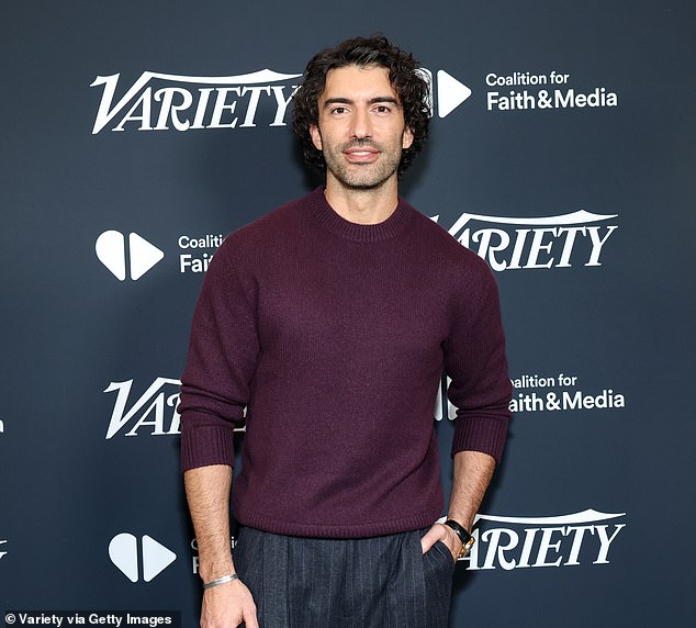 16 января Бальдони подал иск на 400 миллионов долларов против Лайвли, Рейнольдса и ее публициста Лесли Слоана, обвинив их в клевете и вымогательстве. Бальдони на фото в Лос-Анджелесе в декабре