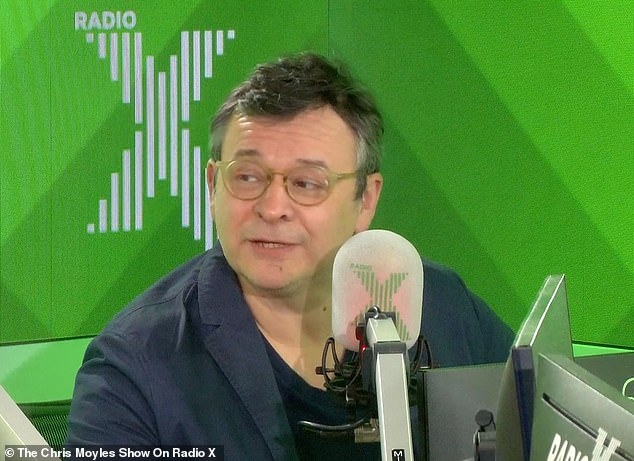 Это произошло после того, как 55-летний Джеймс Дин Брэдфилд, звезда 1990-х, участник группы The Manic Street Preachers, пролил свет на испытания и невзгоды, связанные с участием в группе.