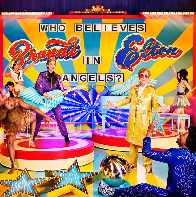 77-летний певец смело заявил, что новый студийный альбом под названием Who Believes In Angels? и его первый альбом с 2021 года - это 