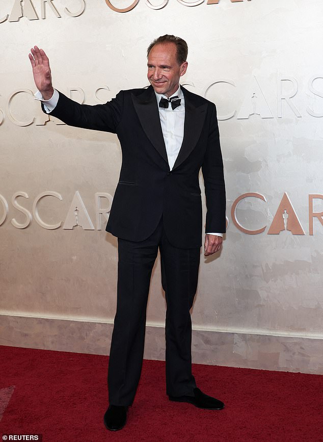 Его дядя Ральф недавно был номинирован на премию 