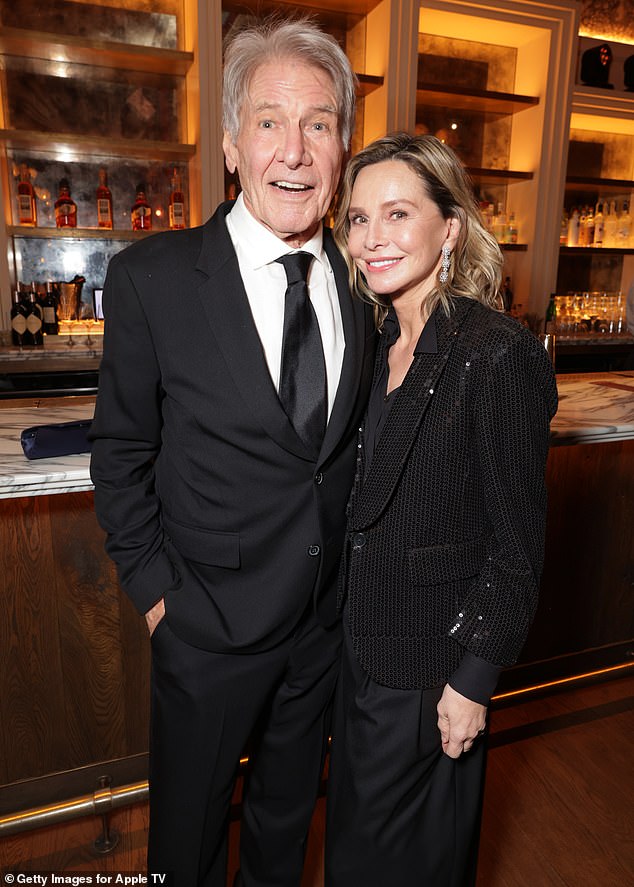 И пока актриса сосредоточена на своей новой пьесе, Форд также не проявляет никаких признаков замедления: у нее два новых телешоу (1923 и Shrinking) и новый фильм (Captain America: Храбрый новый мир